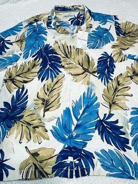 Tommy Bahama White Short-Sleeve Button-Down with Blue & Olive Leaf Print